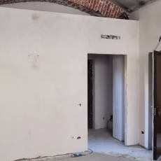  RISTRUTTURAZIONE: recupero ad uso terziario 