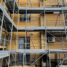 RIQUALIFICAZIONE ENERGETICA: C > Fabbricato Condominiale con Accessori
